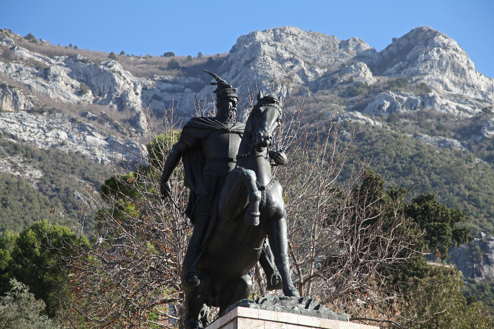 Skanderbeg equestrian monument in Krujë