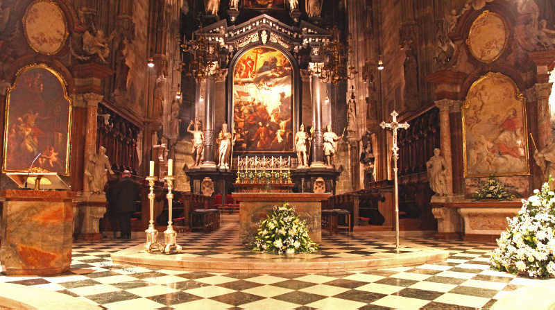 Atlar in Stephansdom