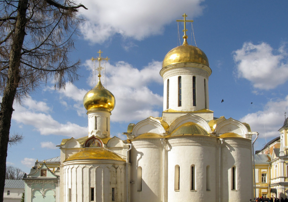 Троицкий Собор – Trinity Cathedral